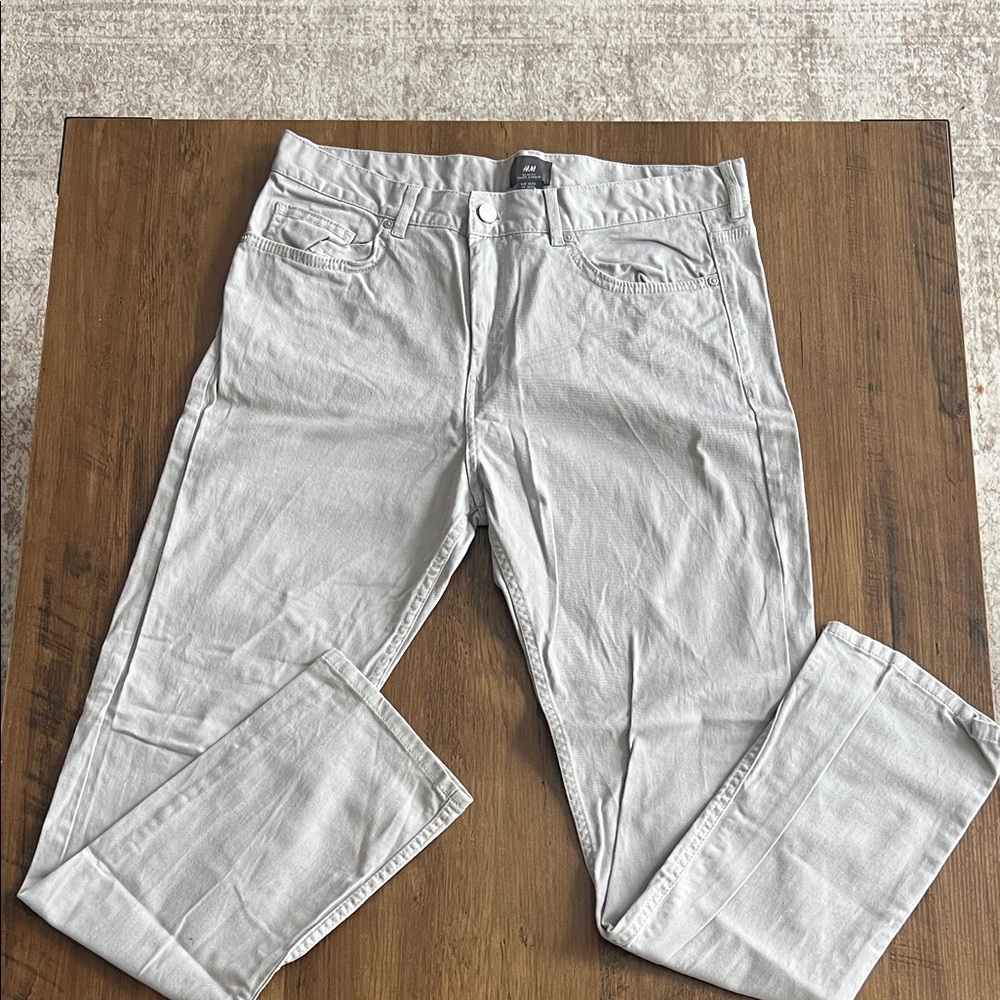 H&M Men’s Gray Slim Fit Trousers